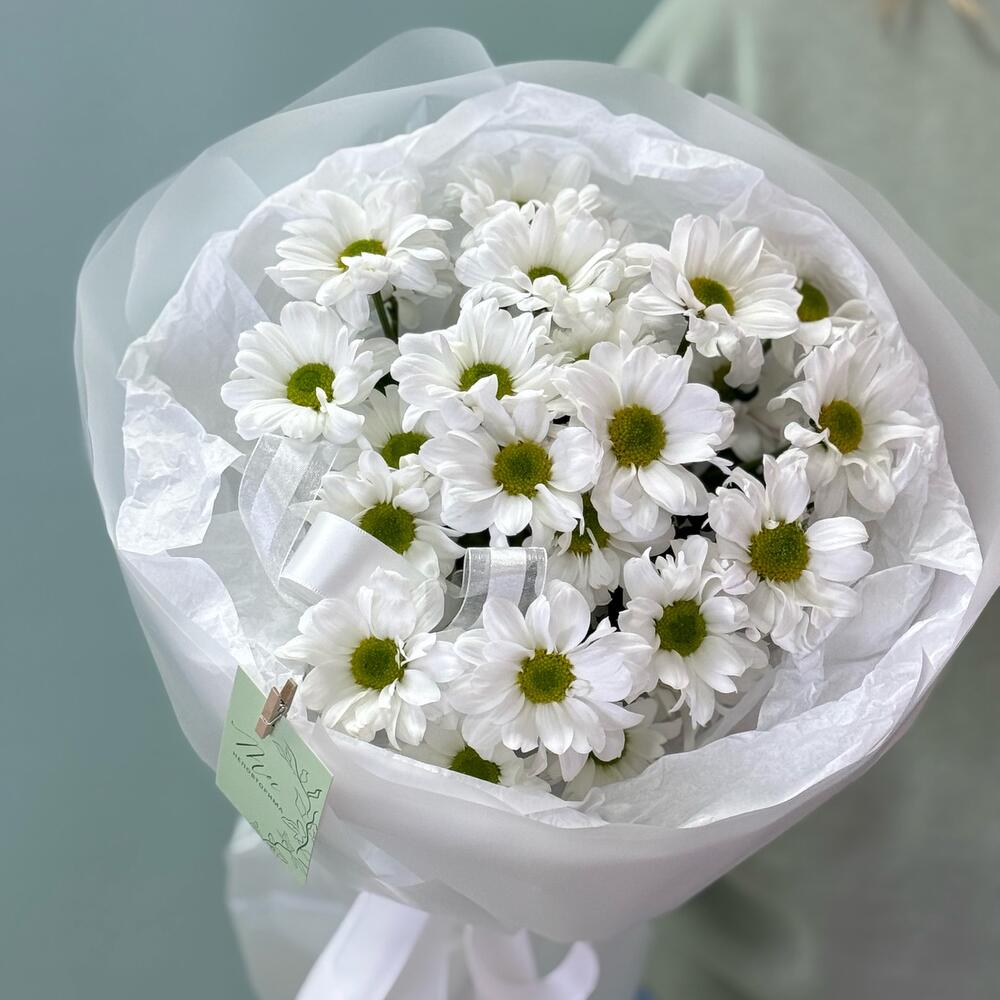 Букет из кустовых хризантем ромашек