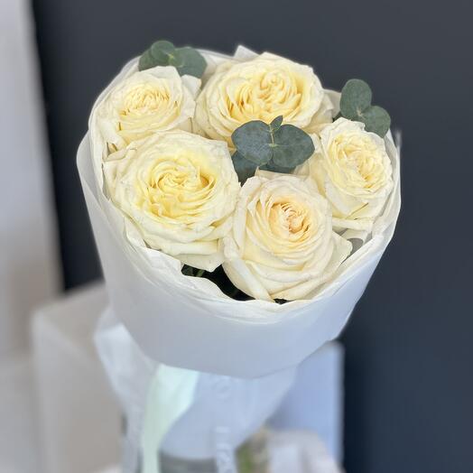 Элегантный минималистичный моно-букет